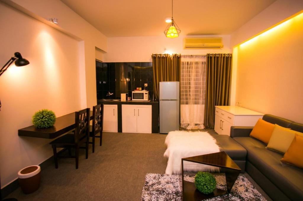 Tropical Daisy Hotel Dhaka Exterior photo
