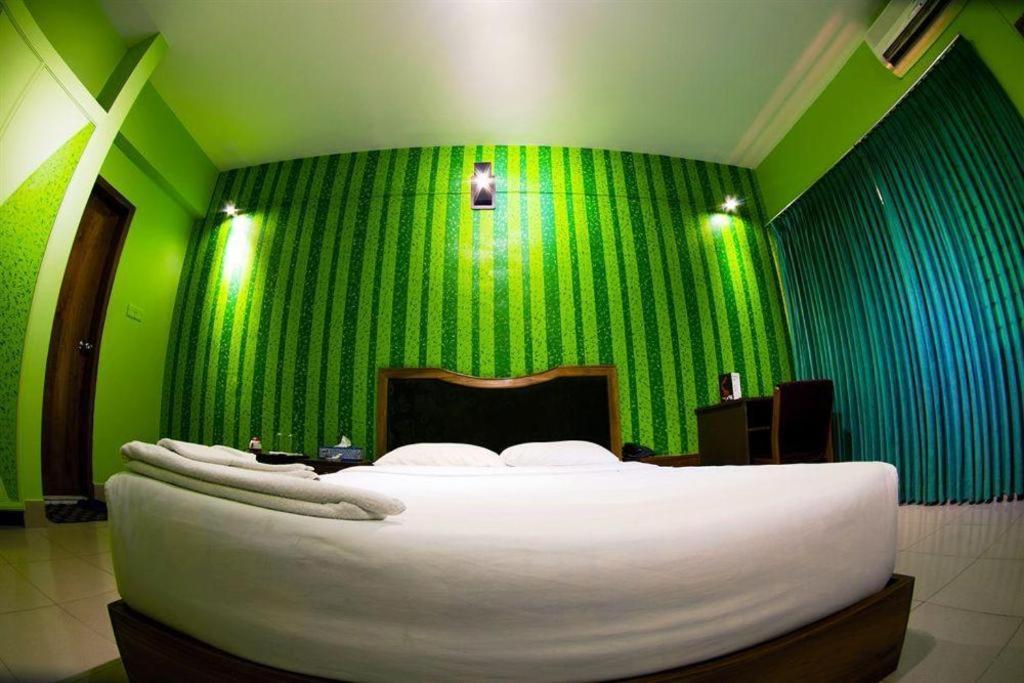 Tropical Daisy Hotel Dhaka Exterior photo
